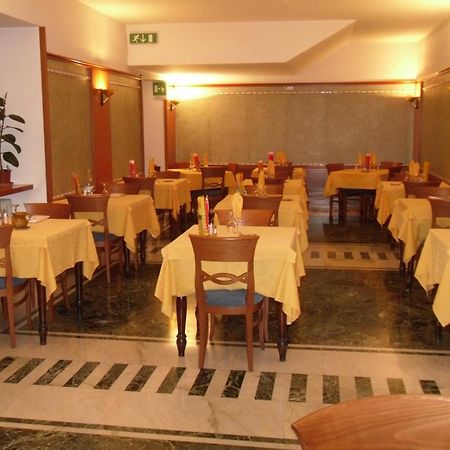 Hotel Centrale San Pellegrino Terme Eksteriør bilde