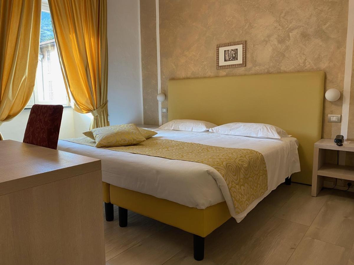 Hotel Centrale San Pellegrino Terme Eksteriør bilde