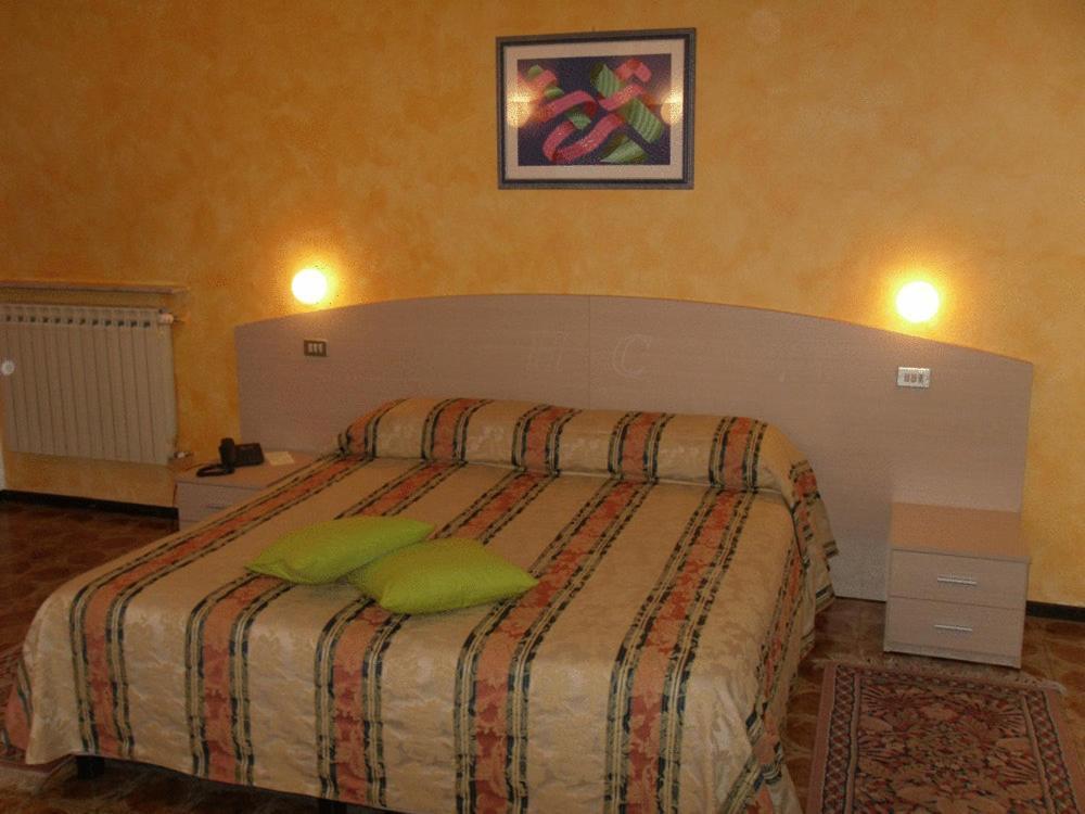 Hotel Centrale San Pellegrino Terme Eksteriør bilde