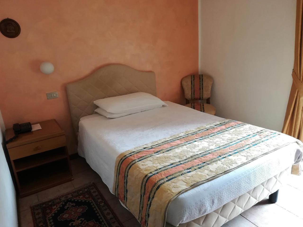 Hotel Centrale San Pellegrino Terme Eksteriør bilde