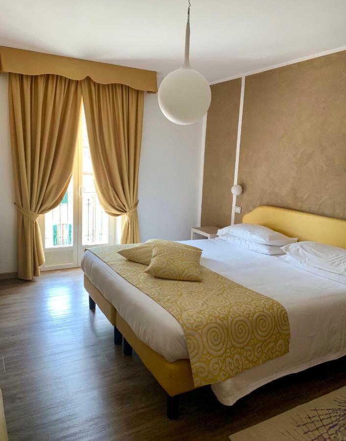 Hotel Centrale San Pellegrino Terme Eksteriør bilde